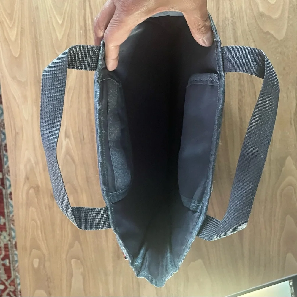 Laptop sleeve